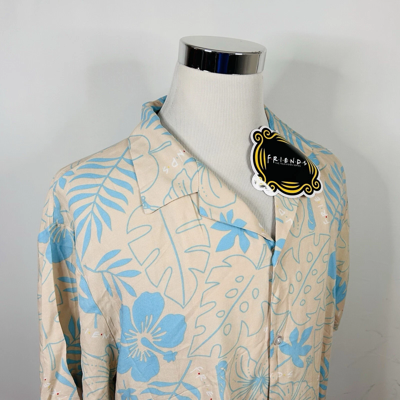 NWT Friends XL Mens Hawaiian Aloha Shirt Floral Print Blue Beige Rayon