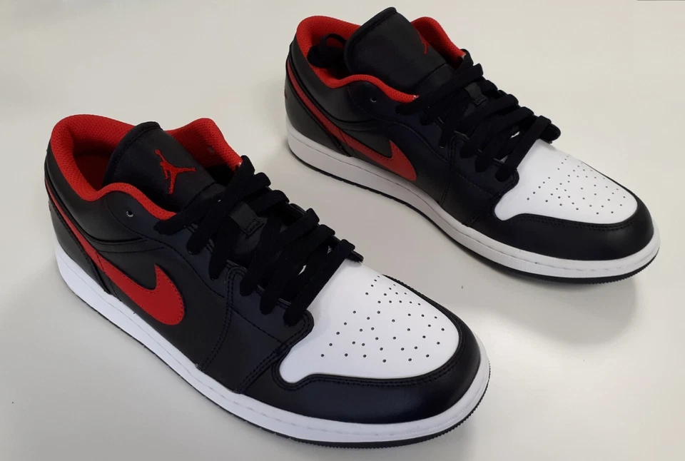NIKE AIR Jordan 1 Low Noir & Rouge 553558 063 baskets chaussures Taille 45 Homme - Photo 3/4