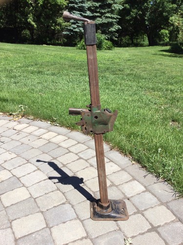 VINTAGE AUTOMOTIVE HOOK STYLE BUMPER JACK With Stand & Lug Wrench USED