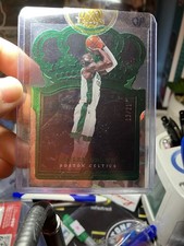 Jaylen Brown /21 Green Cracked Ice Crown Royale 2021-22