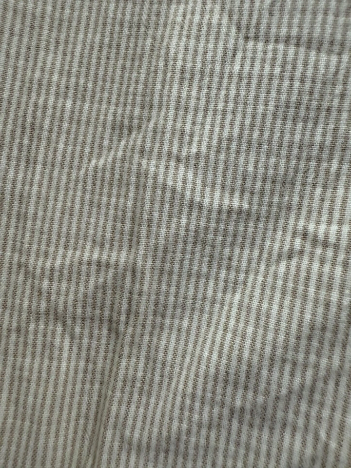 Relativity Shorts Womens Size 12 Petite Tan & White Pin Stripes Casual - Image 4 of 4