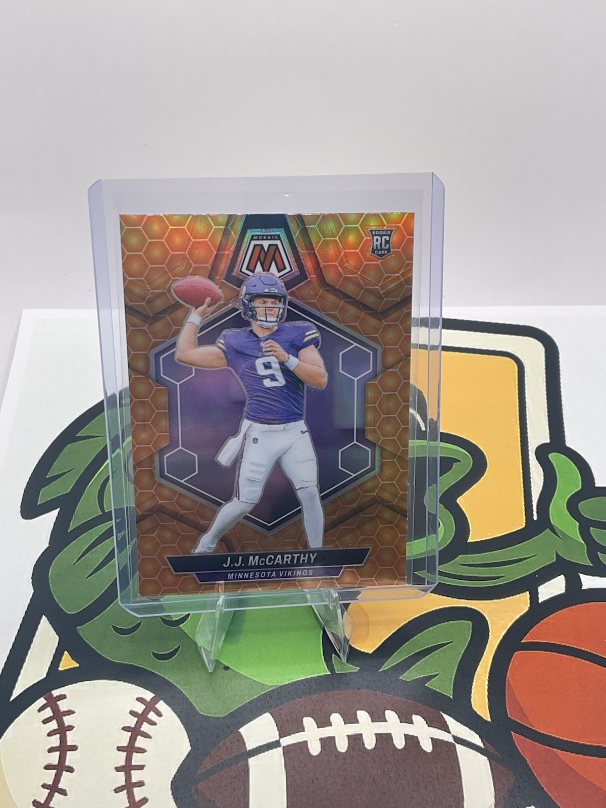2024 Panini Mosaic - Rookies J.J. McCarthy #310 Honeycomb Prizm (RC)