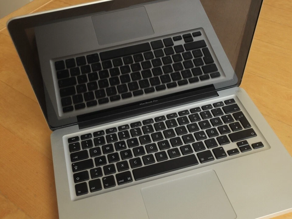 Apple MacBook Pro 13“ Ende 2011 i7 2,8 GHz/250GB SSD/16GB RAM macos 15.7 Sequoia - Bild 4 von 4