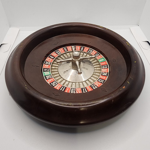 E.S. Lowe Roulette Wheel Metal Center Plastic Body Ash Tray Wheel Made in USA