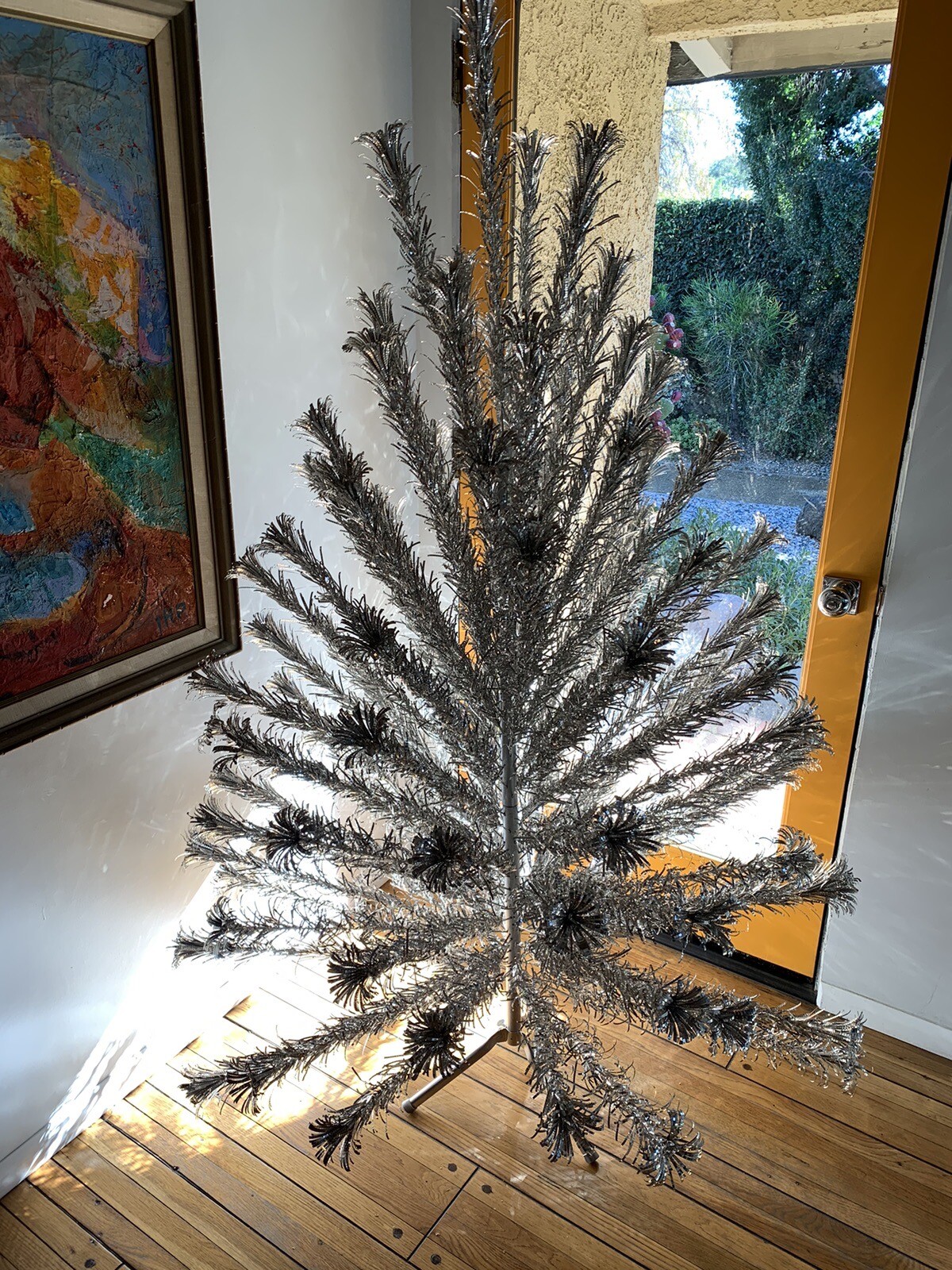 MCM Evergleam 95 Branch 6 Ft Aluminum "Pom Pom" Christmas Tree & Color