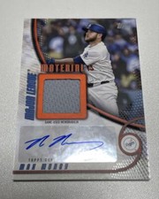 2025 Topps Tokyo Series Max Muncy Autograph Patch Card /25-Ultra Rare Dodgers