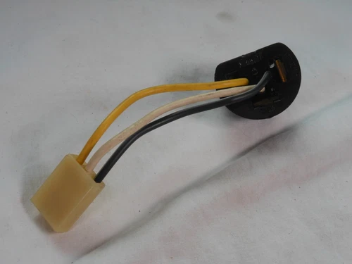 SOCKET