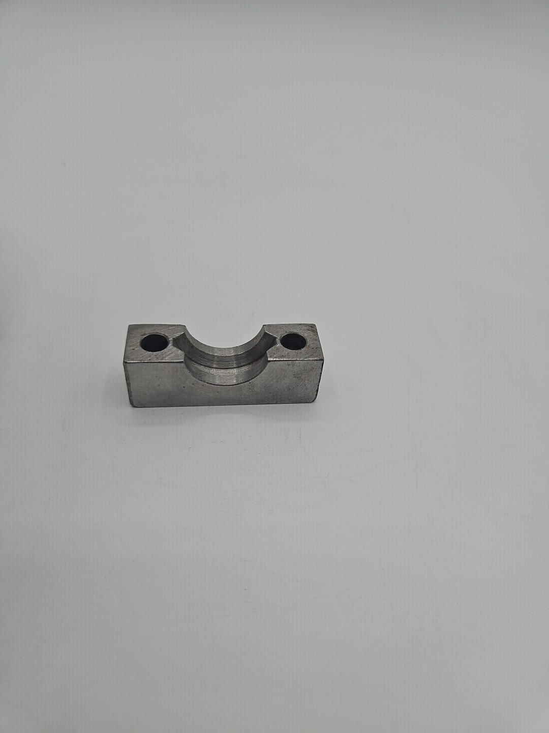 BENTLEY & ROLLS ROYCE HALF CLAMP BALANCE PIPE (UR26623)