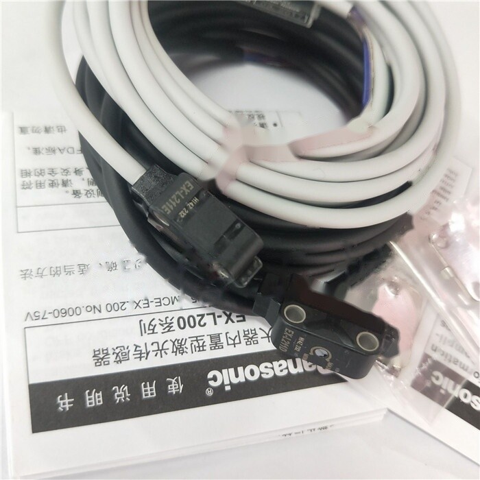1PC New Panasonic SUNX EX-L211 Laser Sensor Free Shipping EXL211