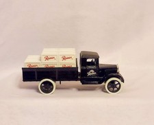 Ertl 1931 Hawkeye Crate Bank Die Cast Truck 1:24 Scale