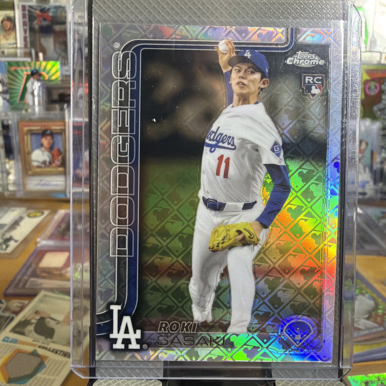 2025 Topps Chrome Logofractor Edition - Roki Sasaki Dodgers #217 (RC)