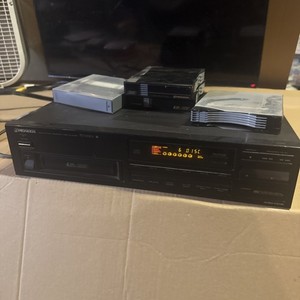 Pioneer PD-M501 Automatic Multi-Play Compact Disc CD Player Vintage(Untested)