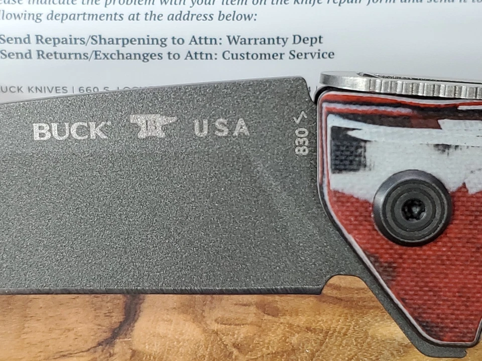 Buck August 2025 BOTM Marksman Red/Black G10 Burl & Cerakote 154CM Folding Knife - Image 3 of 4