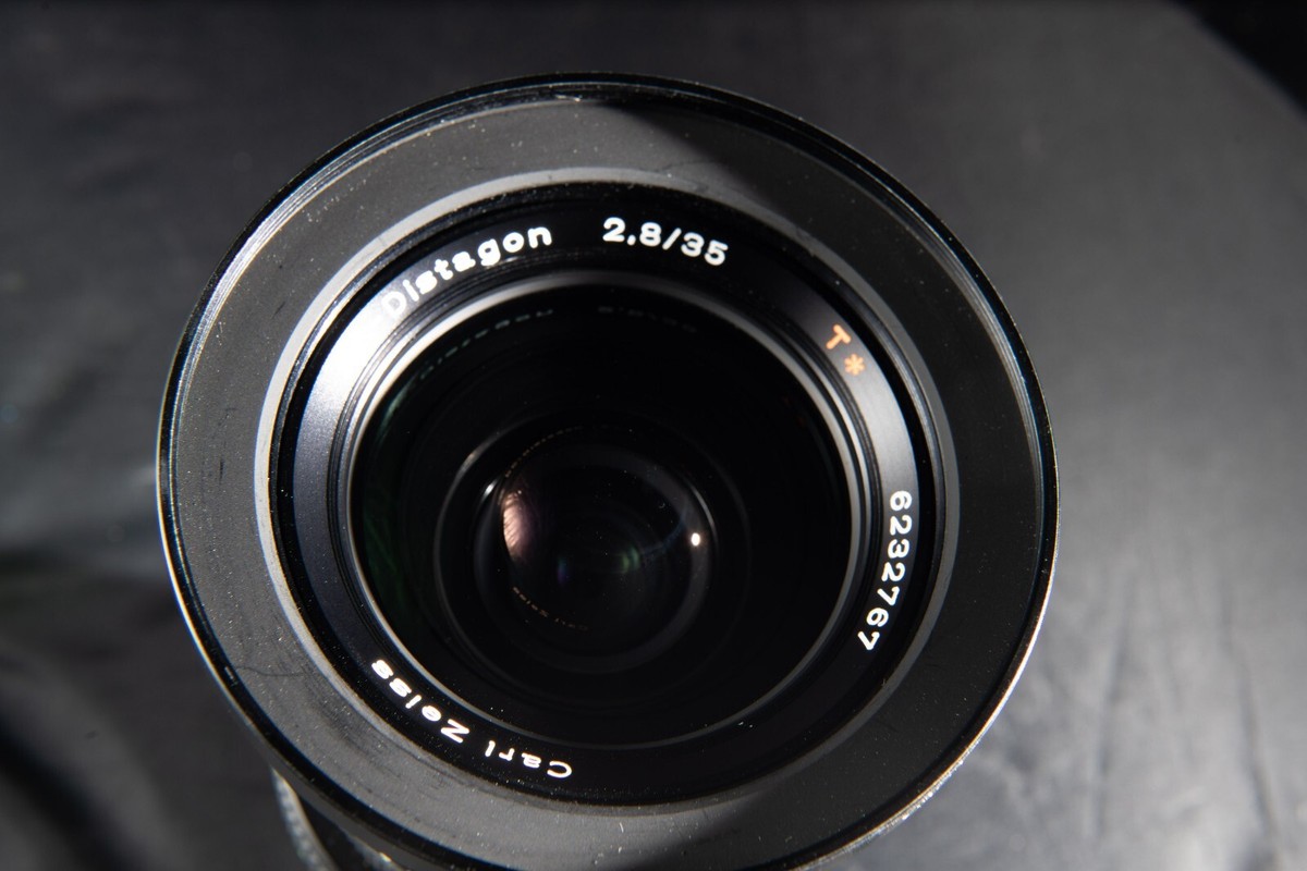 Contax Carl Zeiss T PC-Distagon 35mm F/2.8 AEG Shift Lens Contax Carl Zeiss T PC-Distagon 35mm F/2.8 AEG Shift Lens