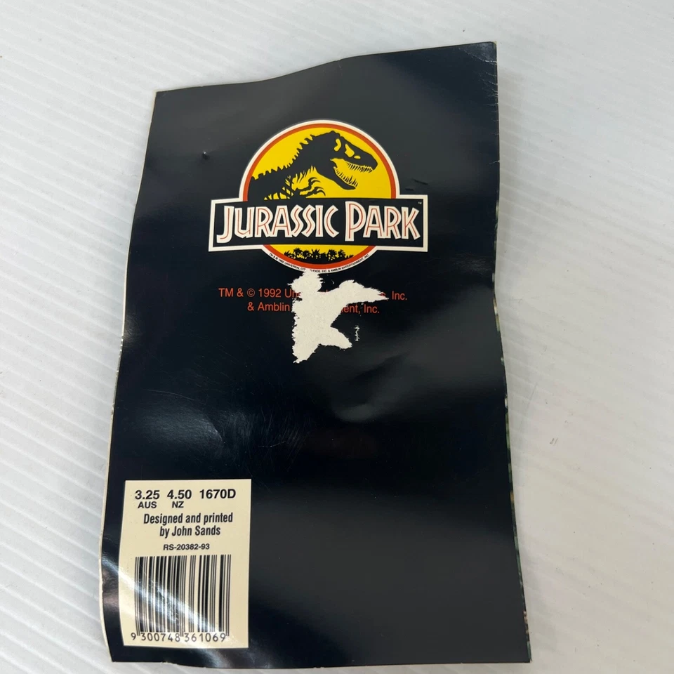 1992 Jurassic Park Birthday Card with Badge Original Velociraptor - image 3 of 4