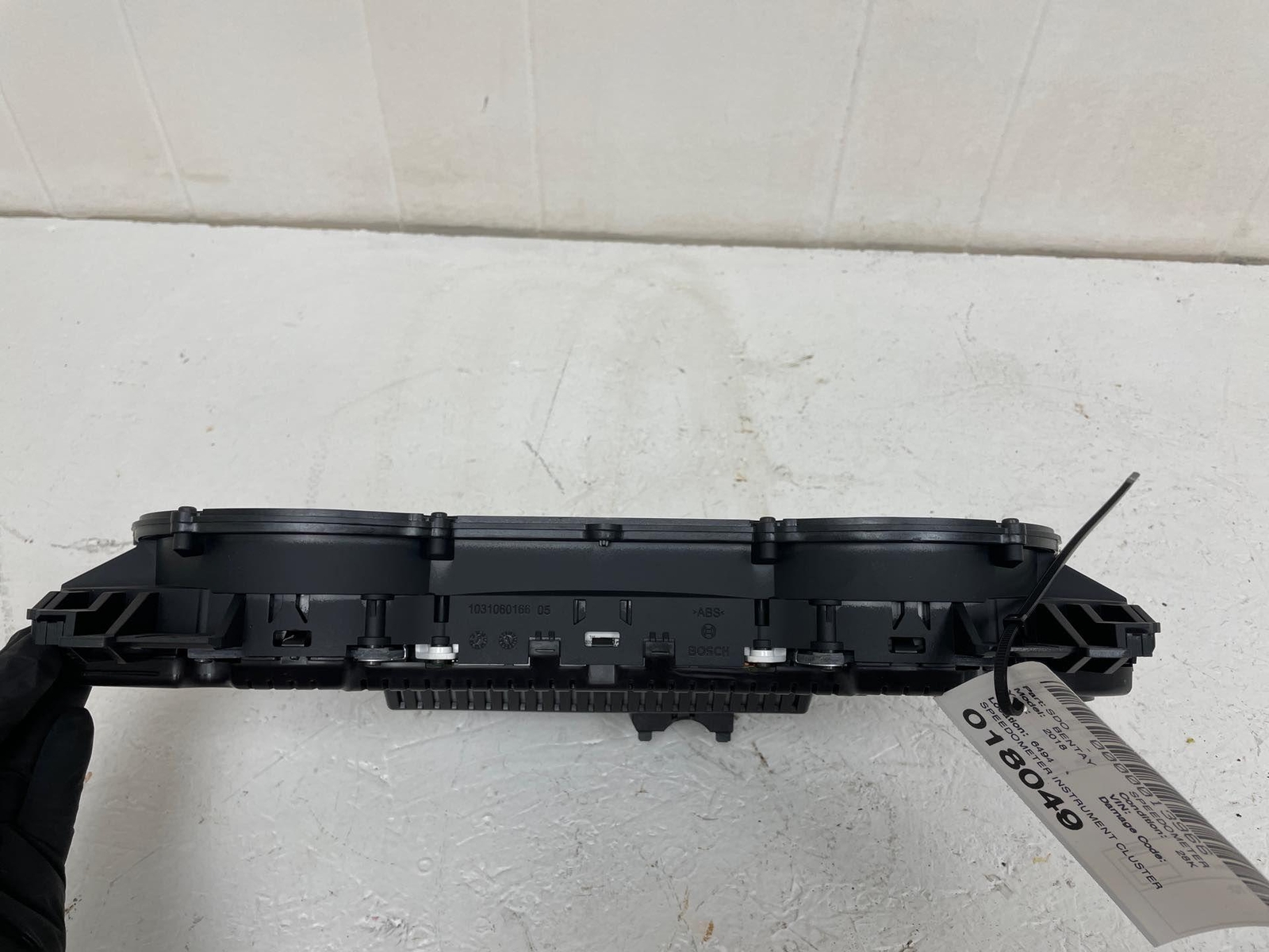 2016-2020 BENTLEY BENTAYGA SPEEDOMETER INSTRUMENT CLUSTER TACHOMETER FUEL GAUGE