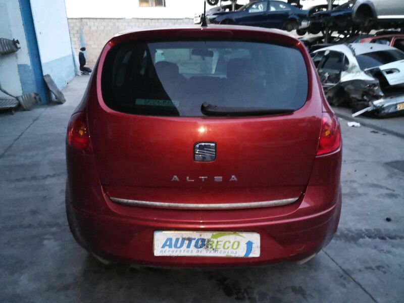 Foto 3 di 14