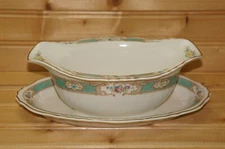Syracuse Raleigh Green Gravy Boat or Sauce Bowl with Underplate, 9"