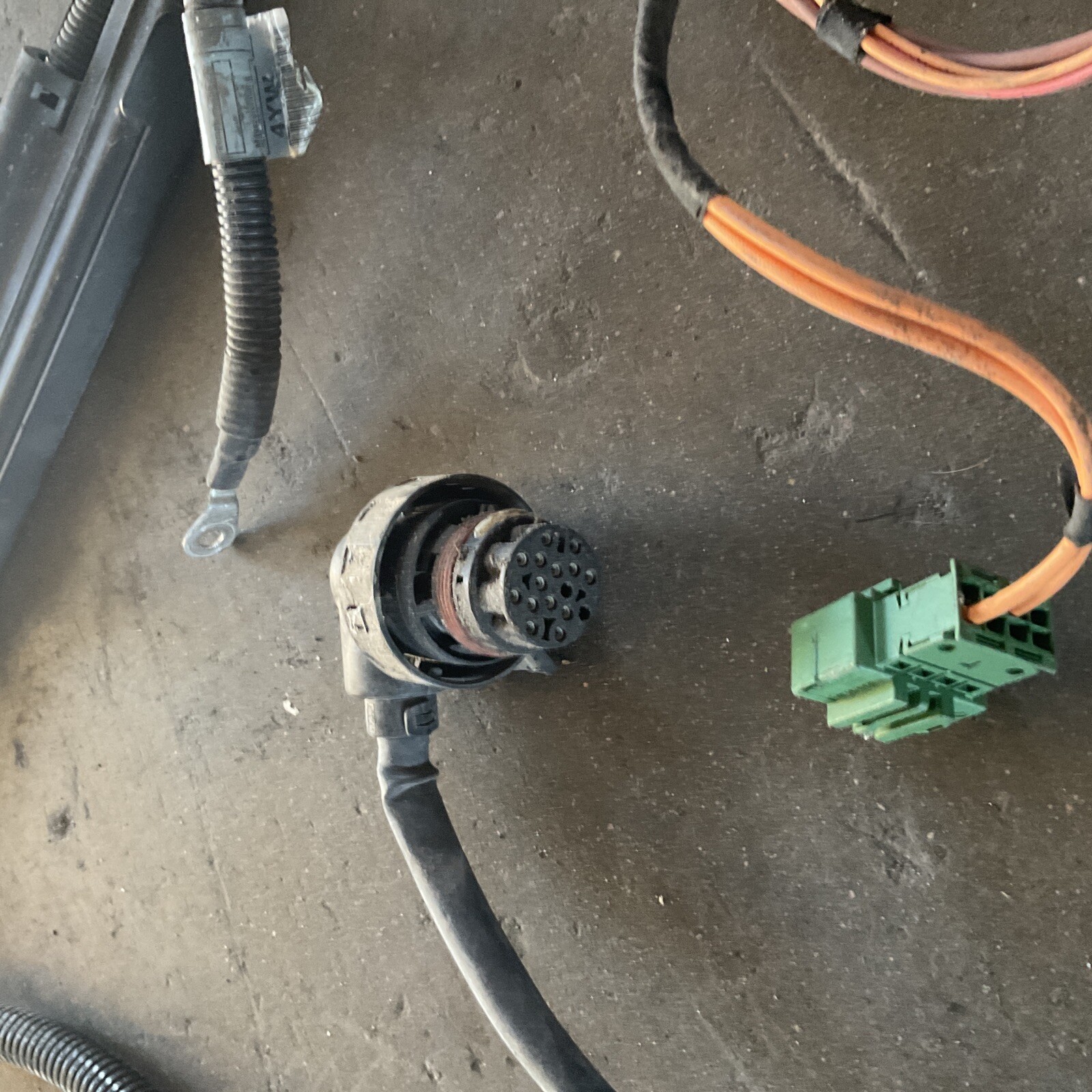 0713 BMW 335i E90 N54 Engine Transmission & Starter Wiring Harness