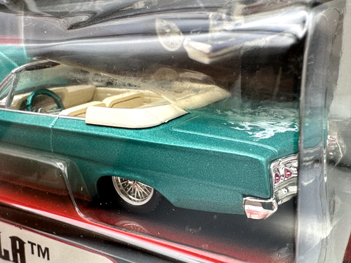Funline Jesse James West Coast Choppers Chevy Impala Lowrider Convertible, Green - Picture 6 of 8