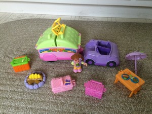 fisher price little people camper