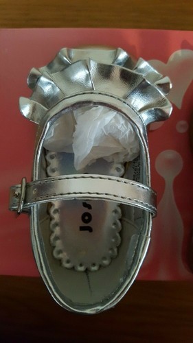 NIB Silver Josmo First Walker Top Ruffles & Buckle Shoes - Style 19794 - Size 1 - Picture 5 of 12