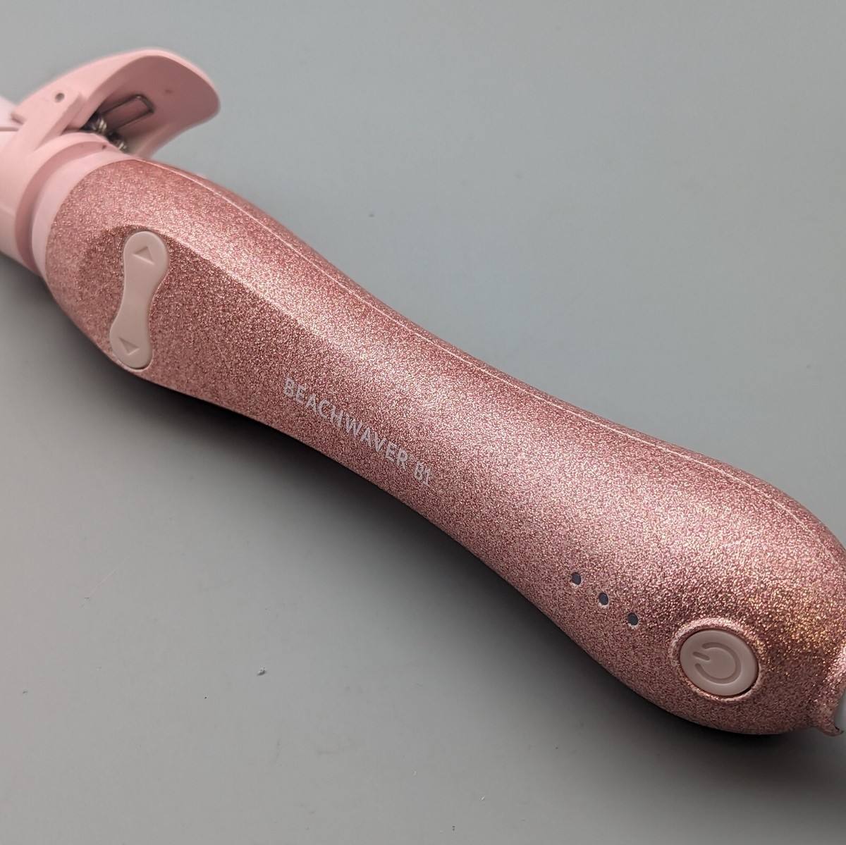Beachwaver B 1 Curling Iron Baby Pink Glitter w Cord IEC Amazon.com: The Beachwaver Co. B1.25 Rotating Curling Iron  main image 3