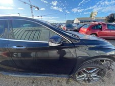 Porte avant et accessoires Infiniti Q30