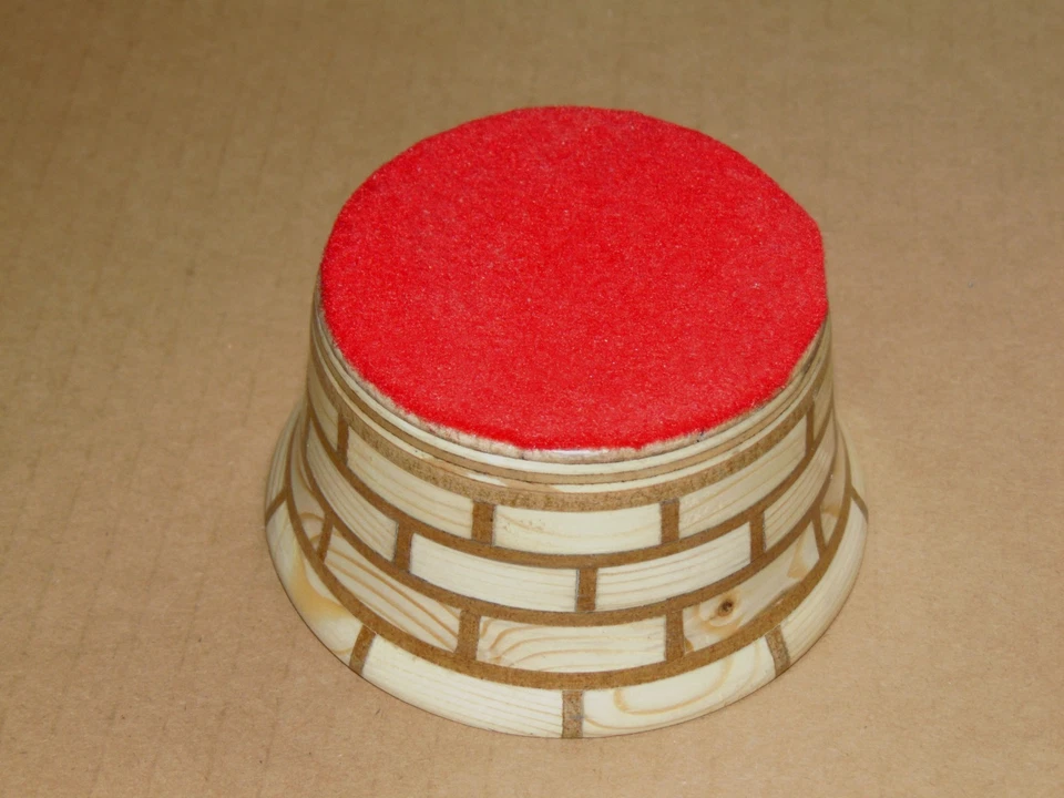 Small trinket box with lid, hand turned to a unique design in real wood,  - Image 3 of 4