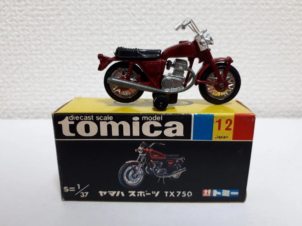 Tomica - Nº12 Yamaha Sports TX750 Hecho en Japón Foto 4 de 4