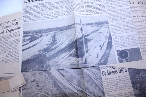 Lotto di circa Ritagli di giornale anni '50 con installazione ferrovia baule grande - A - Foto 6 di 12