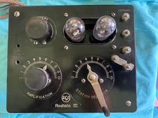  1920's Radiola III, headphones and Rare qty 2 WD11 Tubes