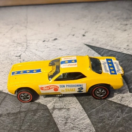 Hot Wheels Redline Don Prudhomme Snake 2 Plymouth 1969 Yellow Diecast Car