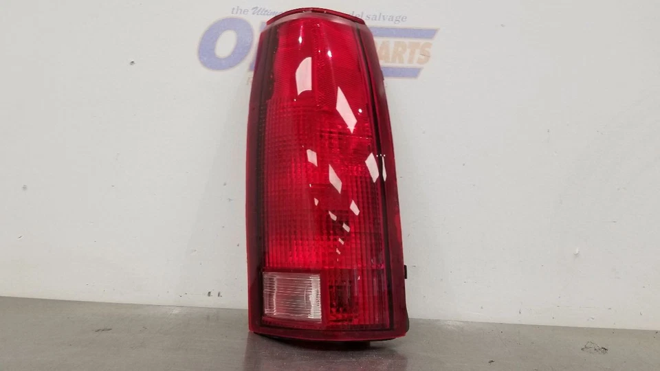 Chevy Silverado 1500 1988 fleetside lámpara trasera montaje luz pasajero derecho Foto 4 de 4