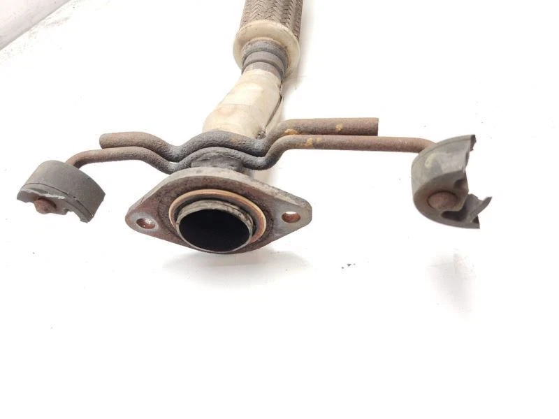 Tubo de escape Mazda 626 2000-2002 OEM FSA9-40-500A Foto 3 de 4