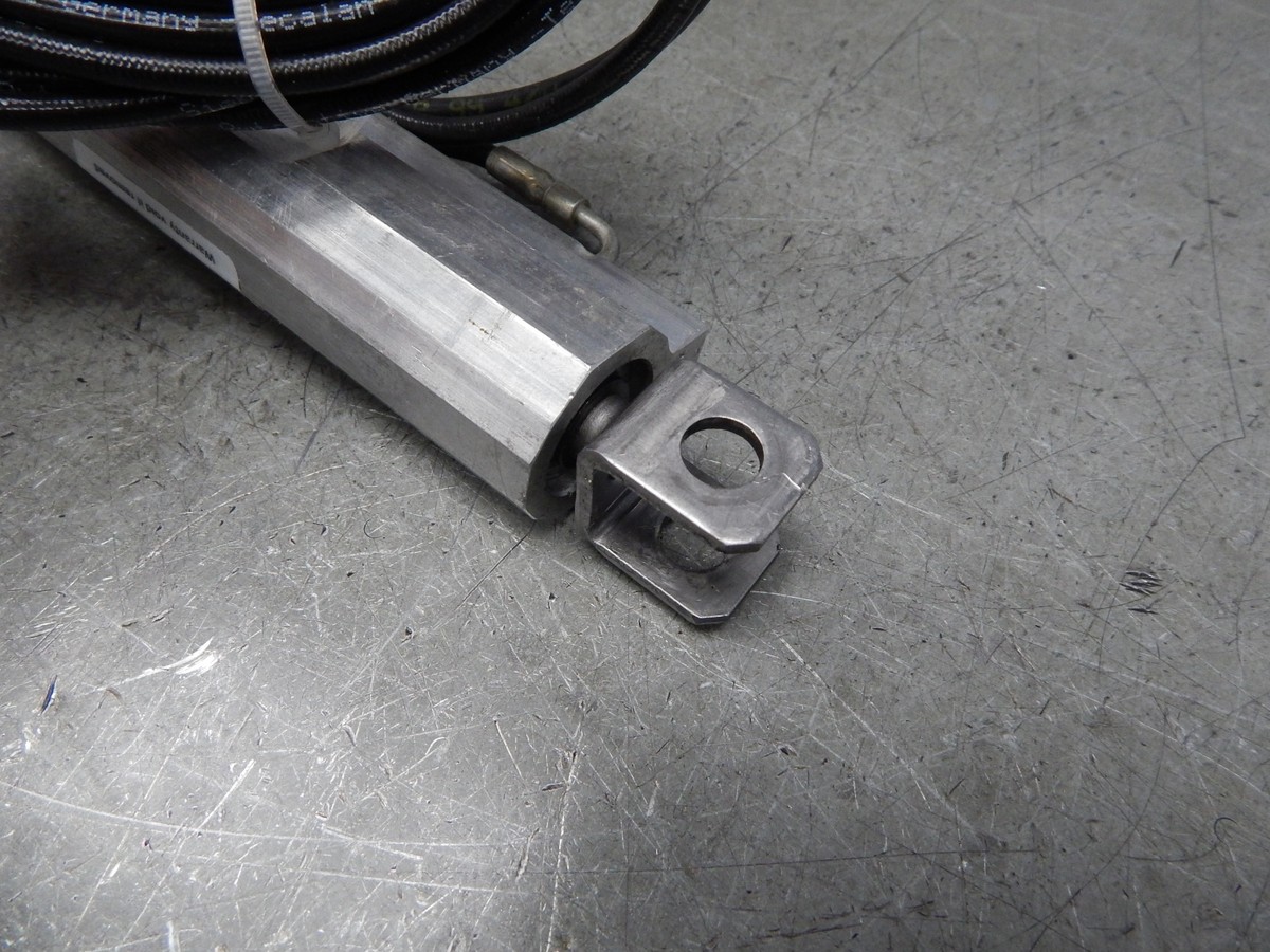 Convertible Top Hydraulic Cylinder For Mercedes-Benz SLK230, SLK320, SLK32 AMG (1998-2004) - New