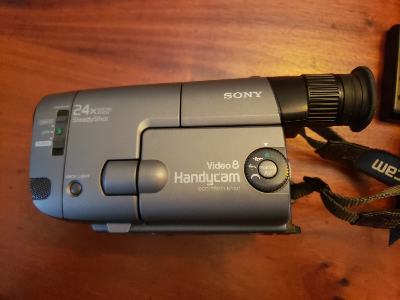 値引 SONY ソニー CCD-V200 8mm カメラ ビデオカメラ - rosegardenbgd.rs