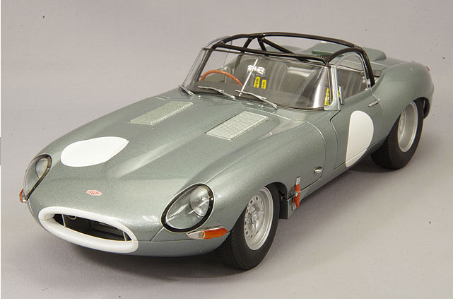 AUTOart Jaguar Lightweight E-Type Silver 73646