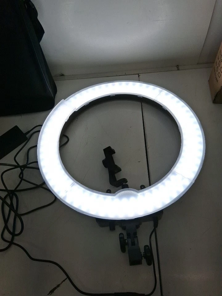 Neewer 18-inch Dimmable LED Ring Light Kit with Carrying Bag (No Stand) - Image 2 of 2