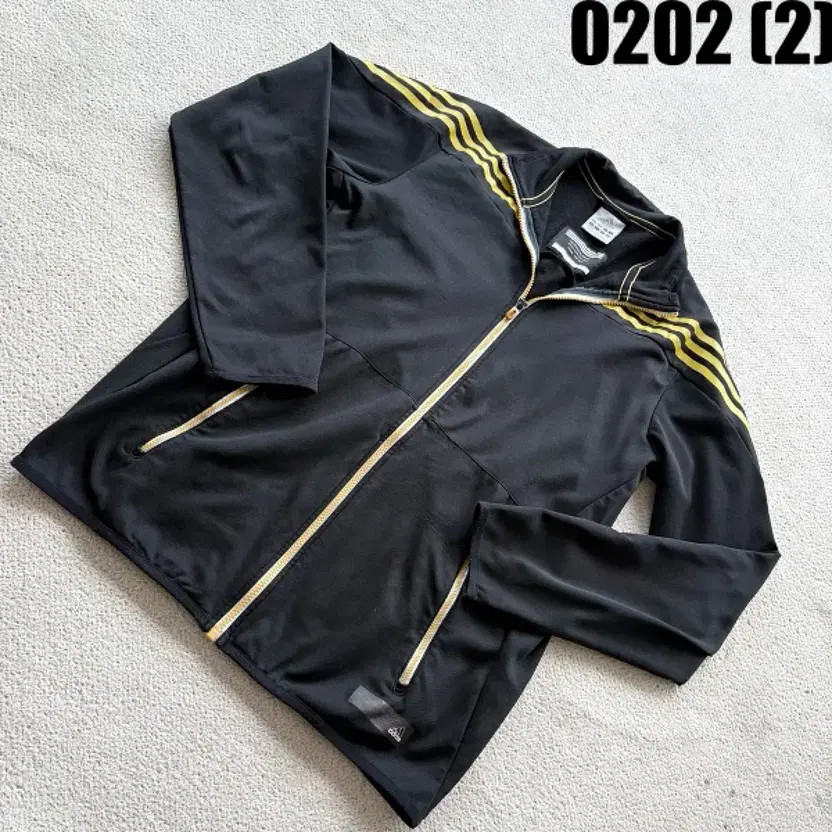 Adidas Black/Yellow Tricot Track Jacket Men L thumbnail 3