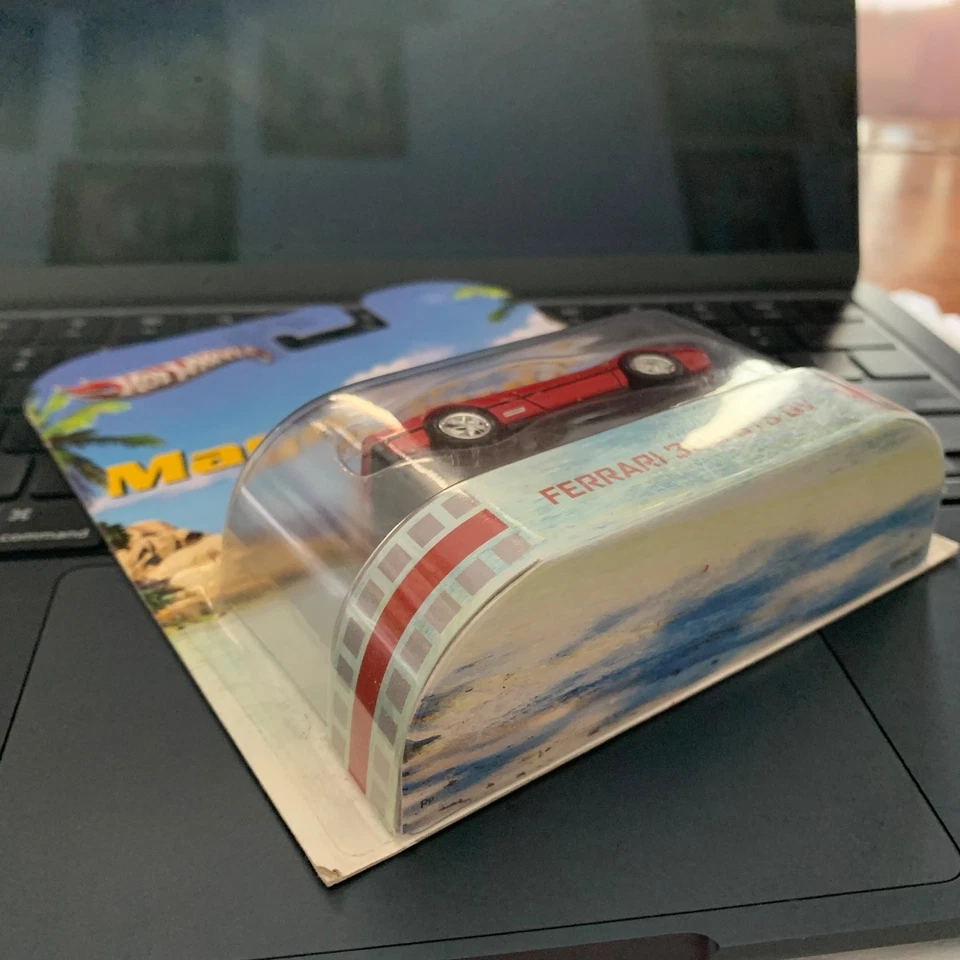 Hot Wheels Retro Entertainment Magnum, p.i. PI Ferrari 308 GTS QV Red - Image 3 of 4