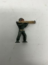 BARCLAY SOLDIER WITH BAZOOKA MANOIL