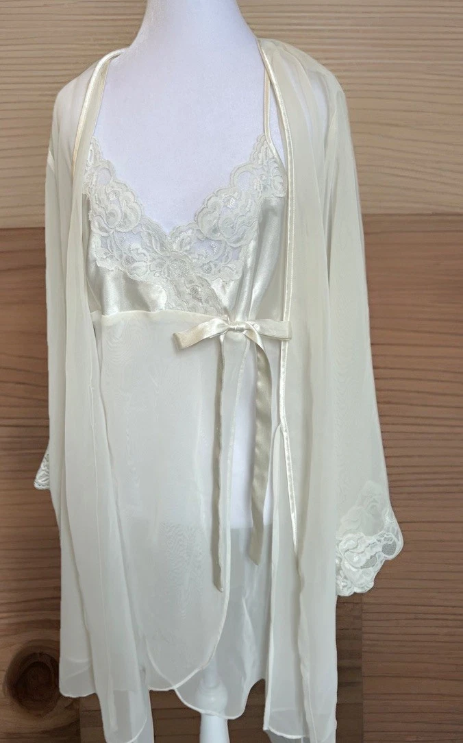 Condensateurs Polystyrène 3nF 25V ±2.5% - Lot De 5 Pièces, Axial, Siemens, Pour Montage PCB