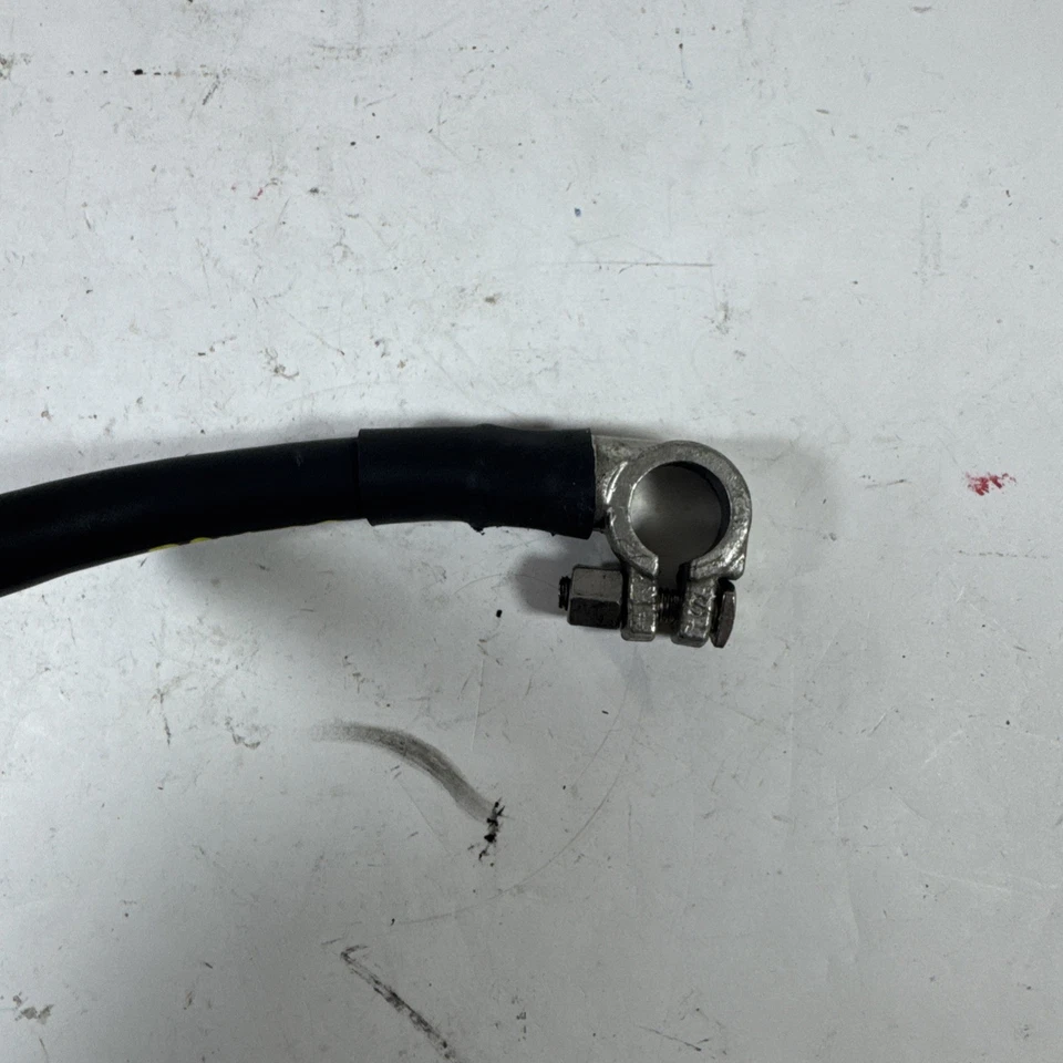 04-10 Arnés de cables terminal de batería negativo OEM para VW Audi A8 S8 Foto 3 de 4