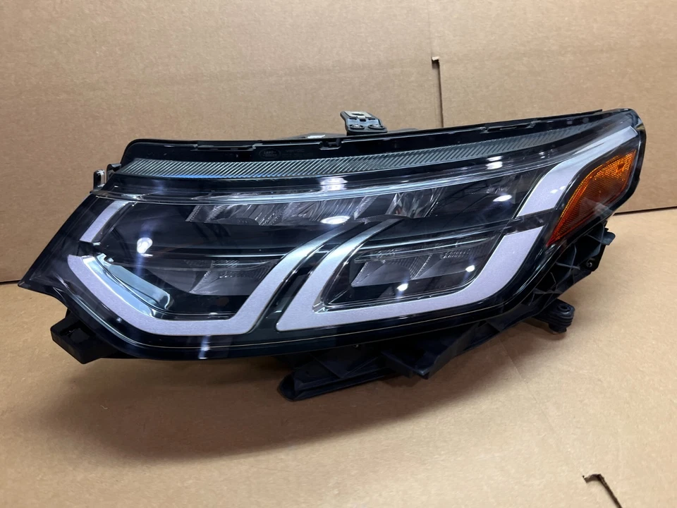 OEM 2020 2021 2022 LAND ROVER DISCOVERY SPORT LED HEADLIGHT REFLECTOR LH NICE - Image 3 of 4