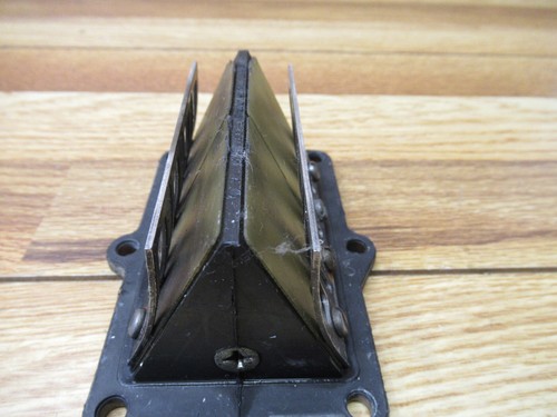 KTM 440 EXC MXC 1995 KTM 440 EXC MXC 1995 REED VALVE ASSEMBLY - Picture 7 of 8