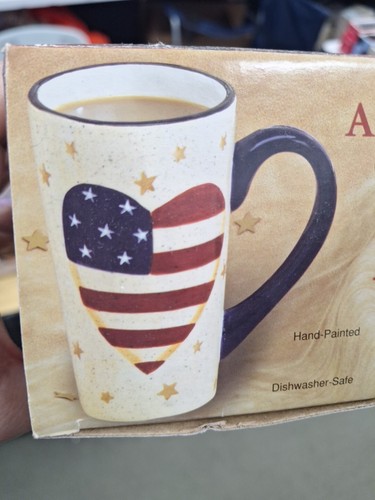 Hand Painted Americana Giant-Sized Ceramic Mug America Coffee NEW DISHWASHER SAF - Picture 2 of 5