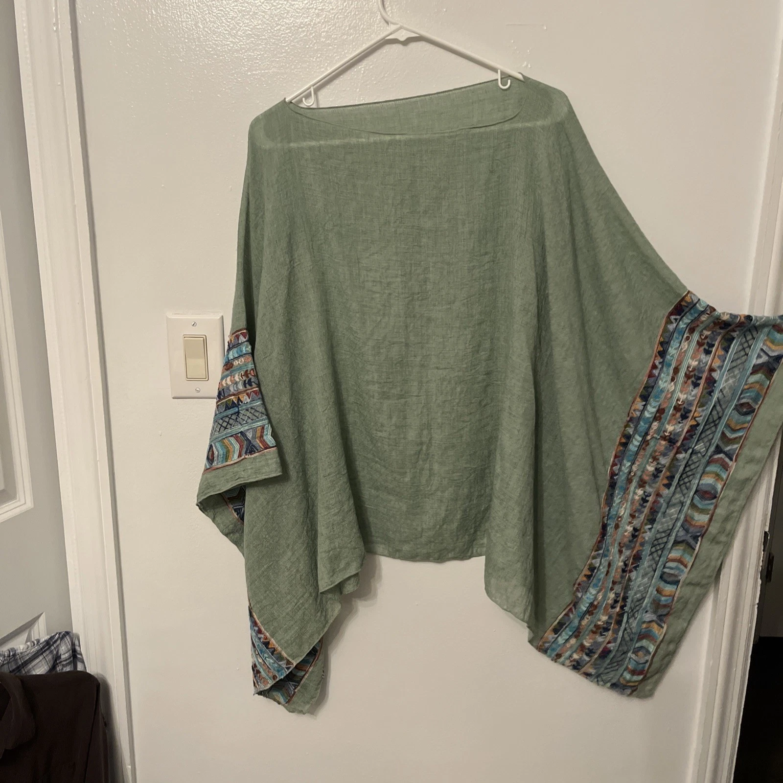 COVE Women's Lightweight Poncho Embroidered Cotton Blend One Size Green
Opens in a new window or tab