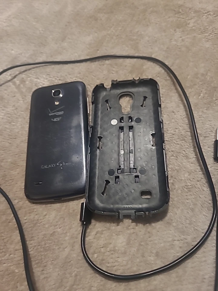 Samsung Galaxy S4 Mini - 8 GB - Black Mist (Unlocked)  - Image 4 of 4