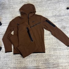 Nike Tech Fleece Full-Zip Hoodie and Pants 2-Piece Set Brown, Size Small
